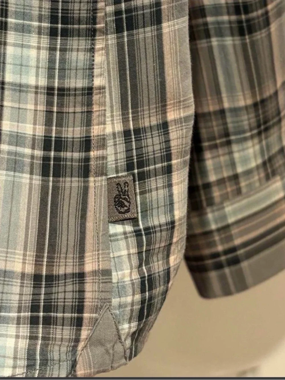 EUC! John Varvatos Men's Plaid Long-Sleeve Button-Up Shirt Gray/Taupe XX